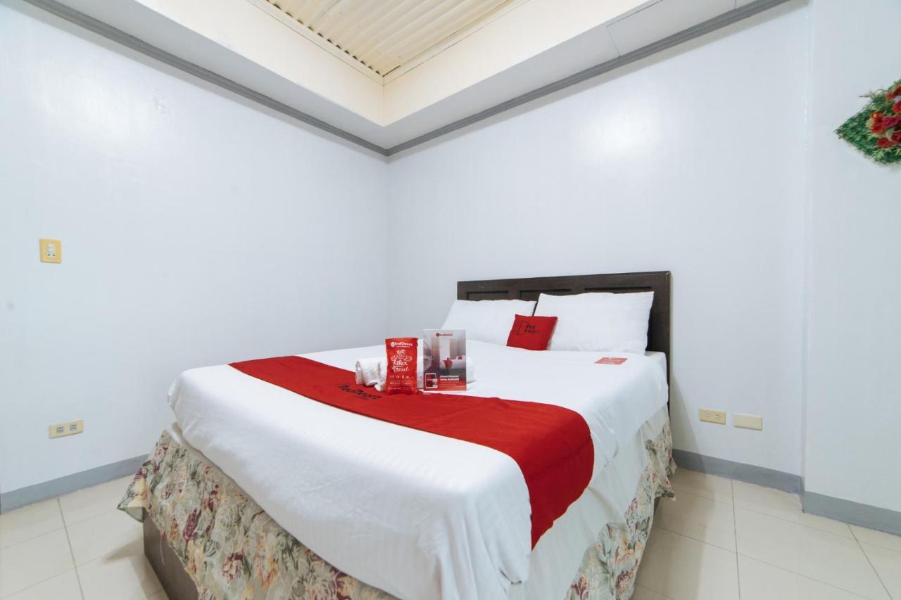 RedDoorz Plus @ Subic 2N2 Beach Resort Zambales Exterior foto