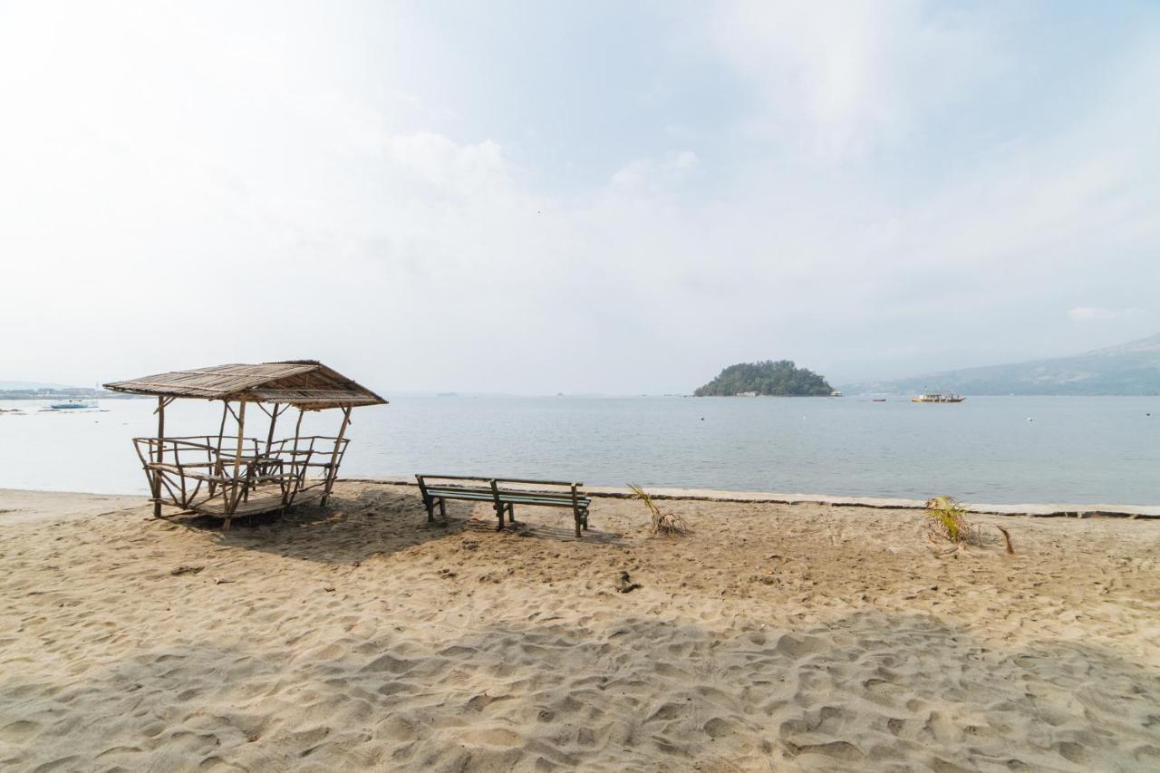 RedDoorz Plus @ Subic 2N2 Beach Resort Zambales Exterior foto